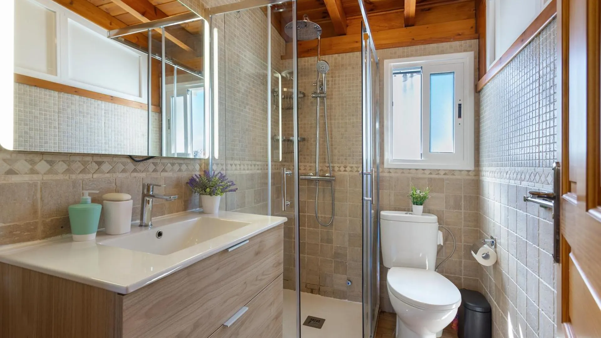 Studio Home In لا أوروتافا